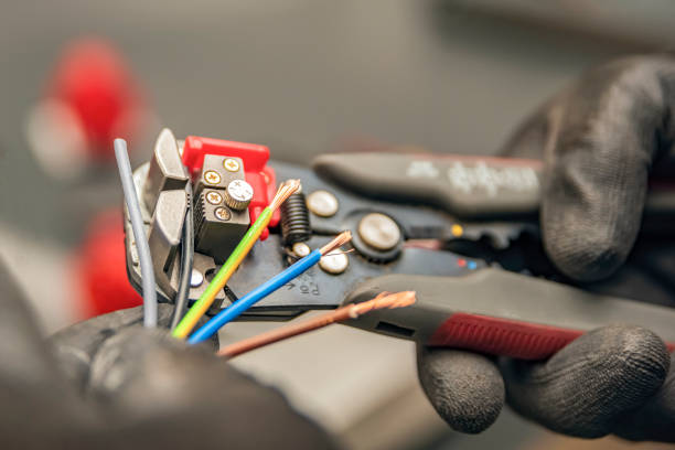 Best Ceiling Fan Installation Electrician  in Prineville, OR